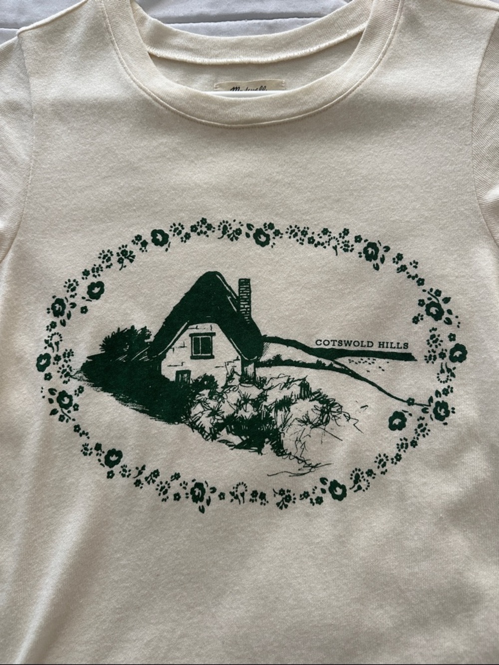 Madewell Tee - Cotswold Hills graphic tee - Picture 2 of 2